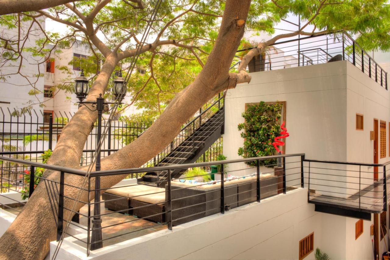 Casa De Leda, A Kali Hotel 산타마르타 외부 사진 The courtyard at the hotel