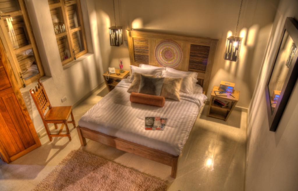 Casa De Leda, A Kali Hotel 산타마르타 객실 사진 A bedroom at the hotel